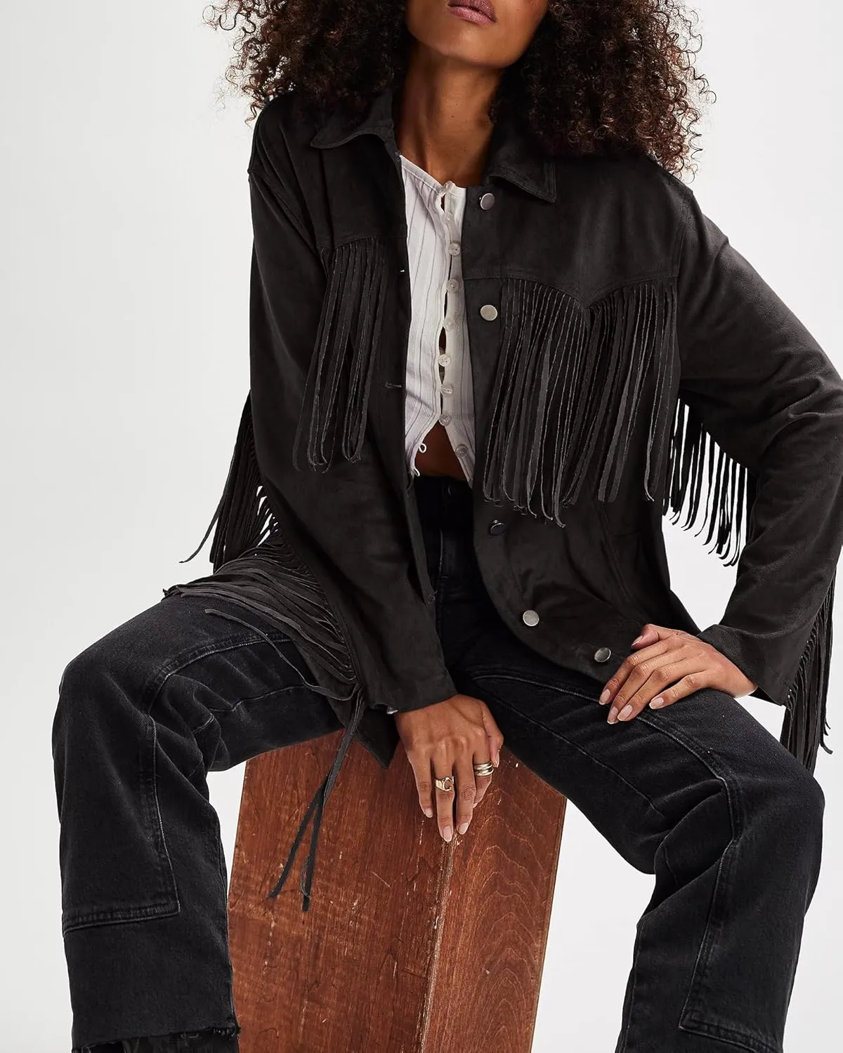 Gacaky Women's Oversized Faux Suede Fringe Jacket Vintage Western Cowgirl Tassel Jackets Country Concert Outfits