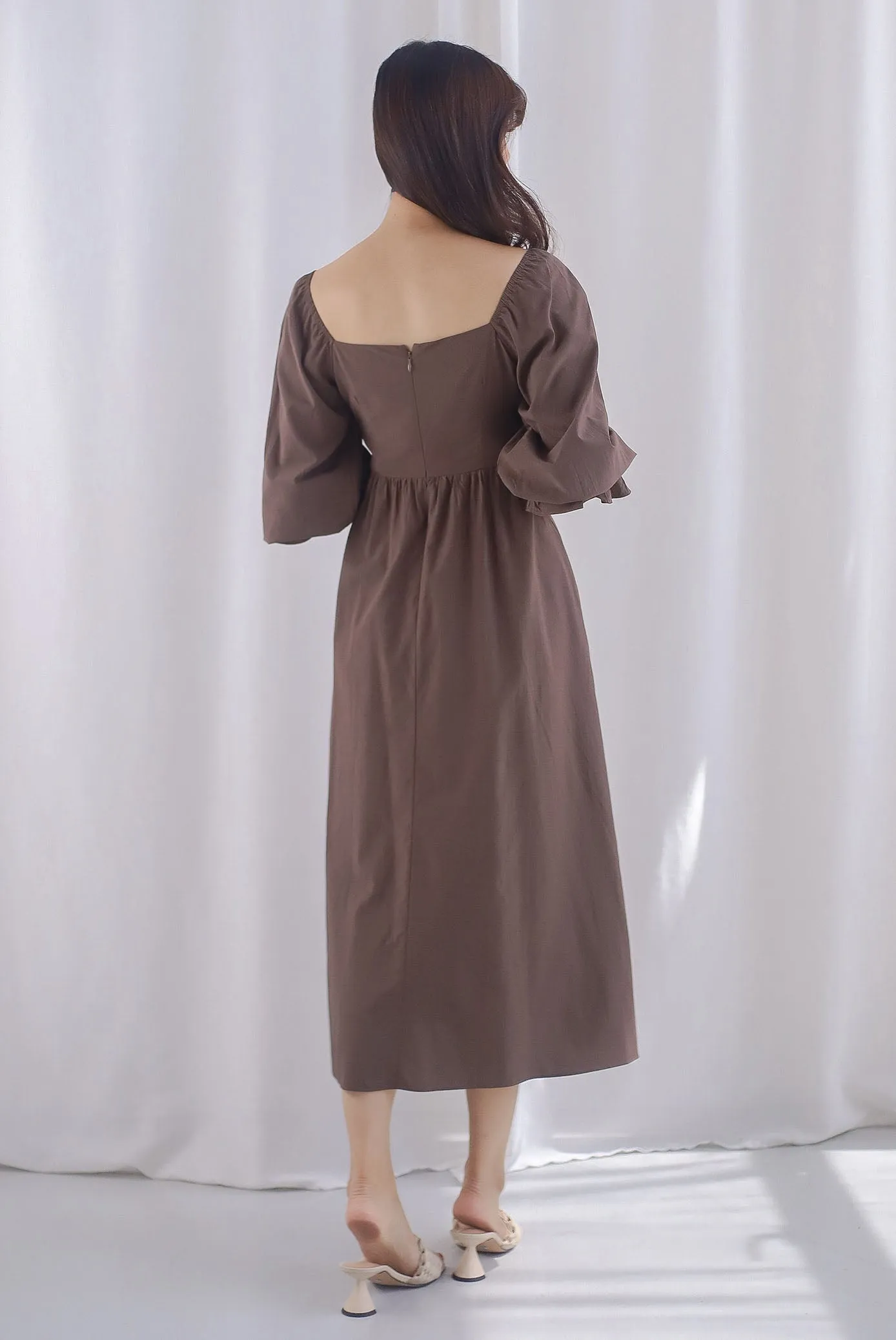 Karlina Puffy Sleeve Square Neckline Midi Dress In Brown