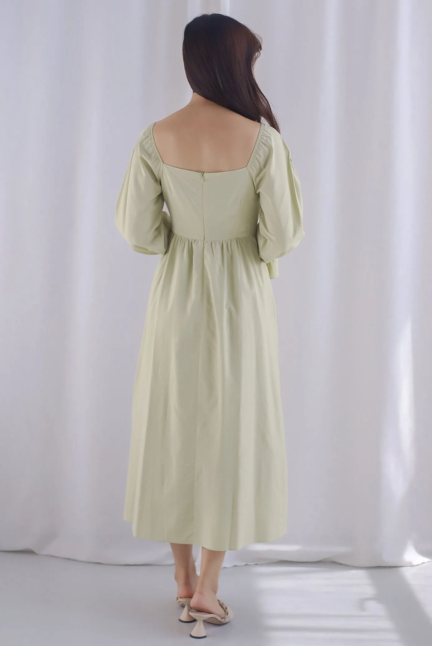 Karlina Puffy Sleeve Square Neckline Midi Dress In Pistachio