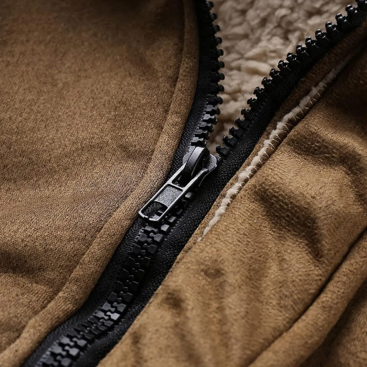 Mens Sherpa-Lined Faux Fur Coat Fleece Shearling Coat Trucker Hunting Heavyweight Suede Leather Jackets with Pockets