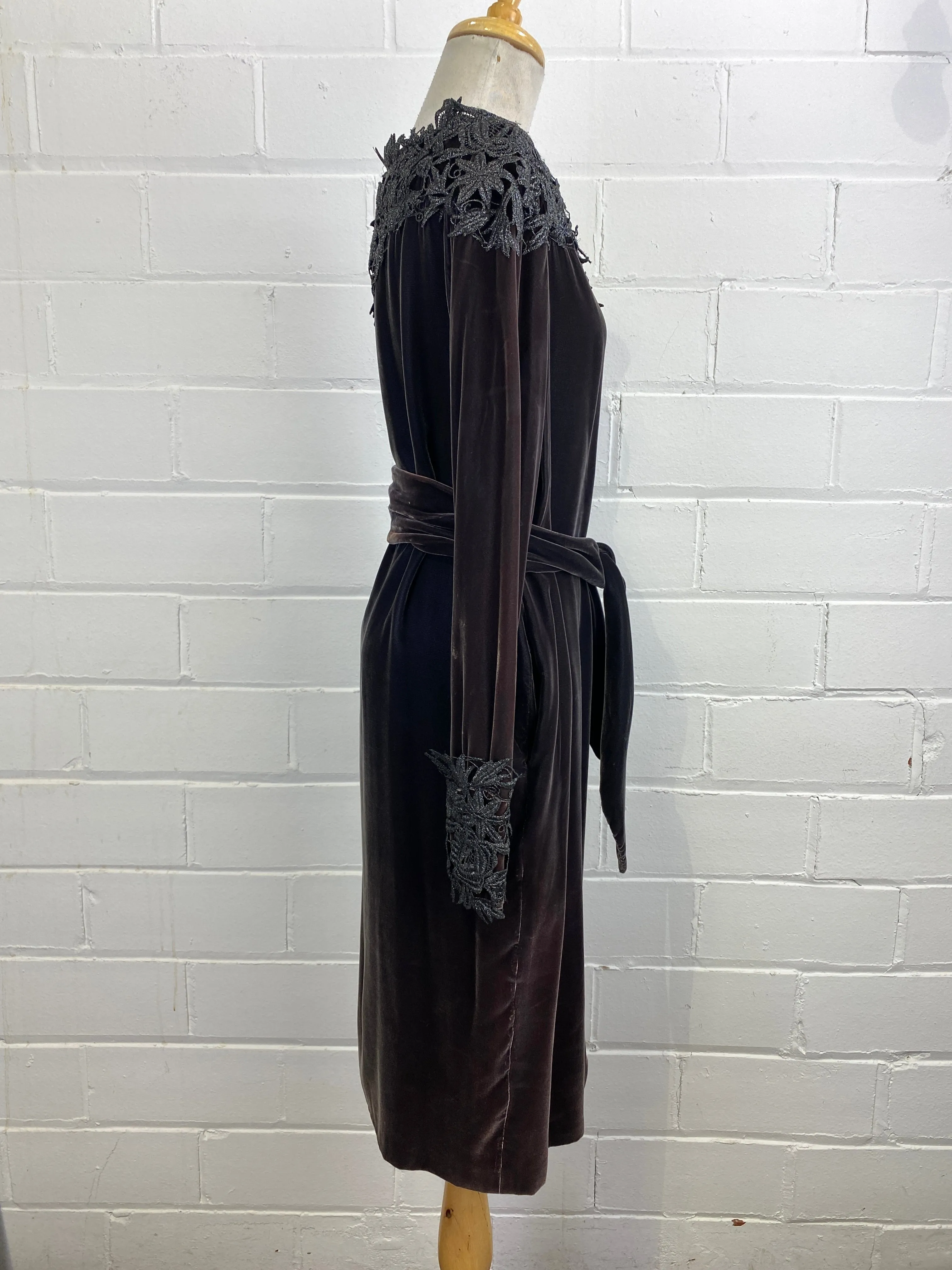 Vintage 1980s Silver-Grey Velvet Appliqué Evening Dress, Giorgio Sant'Angelo, B42"