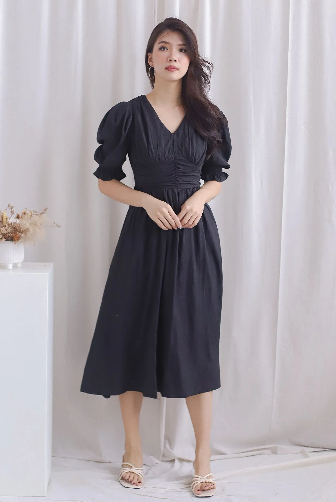 Zanessa Ruch Waist Textured Dress In Black